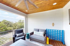 Property grounds - Gorgeous coastal home with pool access (Santa Rosa Beach)