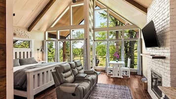 Casa exclusiva en un árbol, 1 cama de matrimonio grande, vistas al campo de golf | Zona de estar