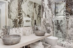 Haartrockner, Handtücher