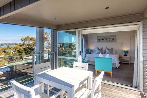 Bella Seven - Walk to Oneroa Village