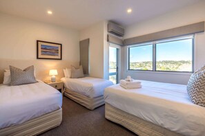 3 室のベッドルーム、アイロン / アイロン台、WiFi