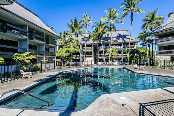 Pool - Waiakea Villas Gem. Shared Pool & Private Balcony!
(Hilo)