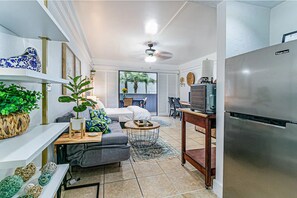 TV - Waiakea Villas Gem. Shared Pool & Private Balcony!
(Hilo)