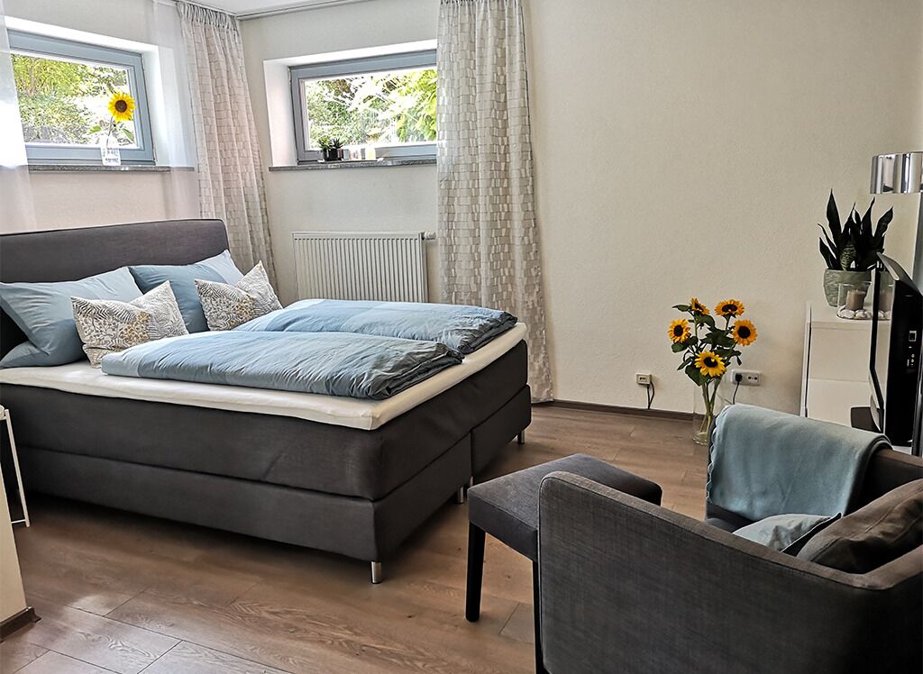 Ferienwohnung Morgenlicht-Wohn-Schafzimmer