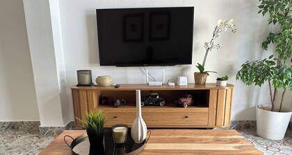 Central & Cozy Gem Historic Zone