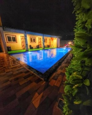 Piscine extérieure