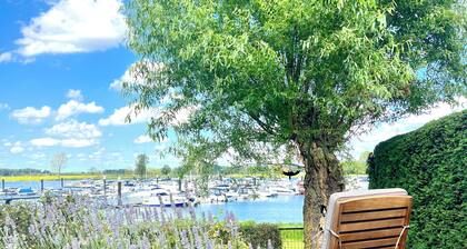 Maison de vacances spacieuse au bord de l'eau