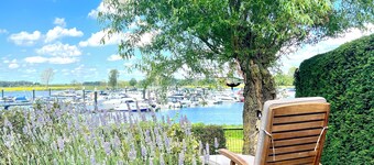 Nice holiday home by the water in Stevensweert