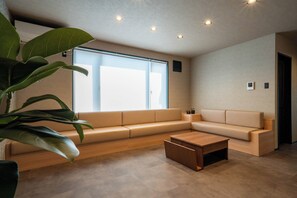 Flat-screen TV - The Lotus furano (Furano)