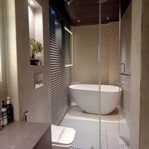 Villa | Badezimmer | Hausschuhe