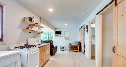 Oneida County Cabin w/ Private Dock & Rowboat!