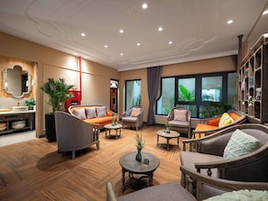 Sala de estar en el lobby
