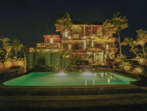 Outdoor pool - The Nenggala Suite (Taro)