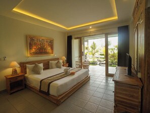 Deluxe Room - The Nenggala Suite (Taro)