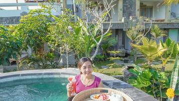 Alberca al aire libre