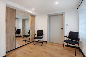 Interior - Cozy Black Forest Apartment 'Stein' with Fireplace, Private Terrace & Wi-Fi (Häusern)