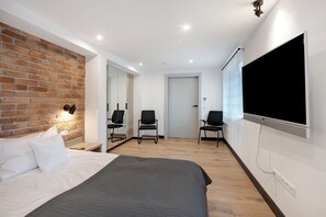 2 habitaciones, tabla de planchar con plancha y wifi gratis