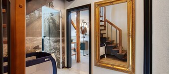 Appartement 'Heimelige Schwarzwaldwohnung Wald' avec balcon et Wi-Fi