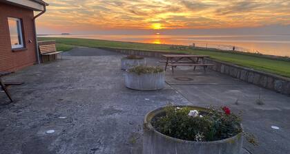Fewo Wyk, in der Mitte der Hallig, direkt am Meer, Entspannung und Ruhe pur!