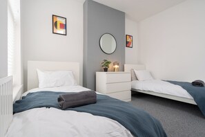 3 bedrooms, iron/ironing board, free WiFi