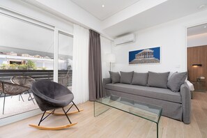 Luxury Apartment | Living area - Stylish 1-Bedroom in the center, 4mins walk to Syntagma Square (Athens)