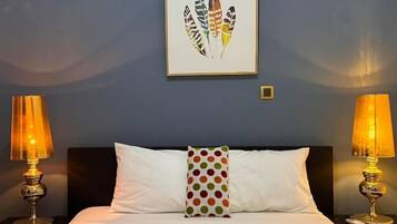 Executive Apartment | 2 bedrooms, in-room safe, blackout drapes, free WiFi
