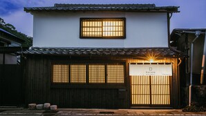 施設の正面