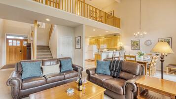 Smart TV, fireplace, offices