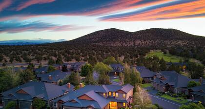Deck + HotTub | Community Golf Course | Forest Ridge Loop