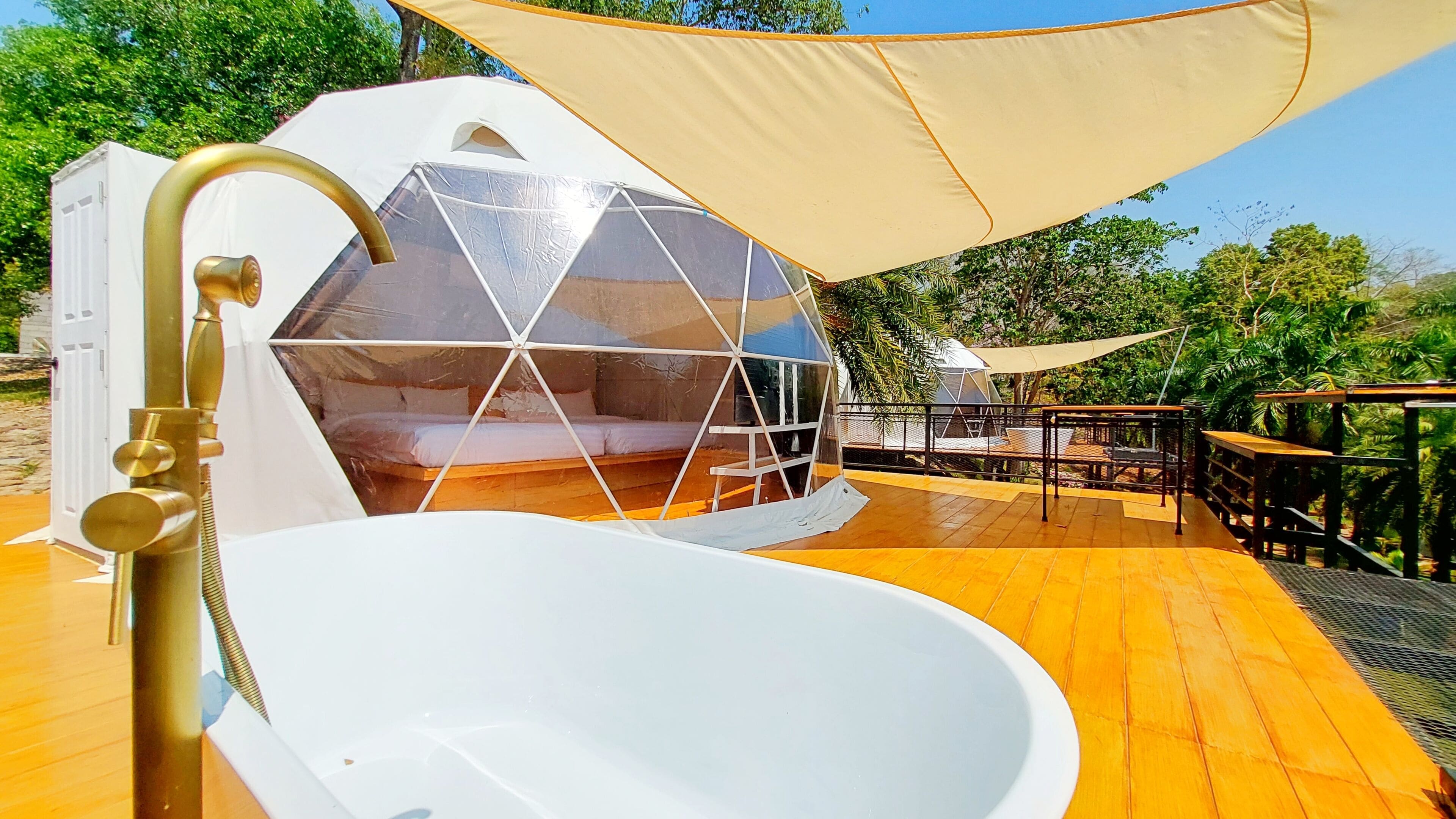 ห้องพรีเมียมสำหรับสี่ท่าน | Wi-Fi ฟรี, ผ้าปูที่นอน