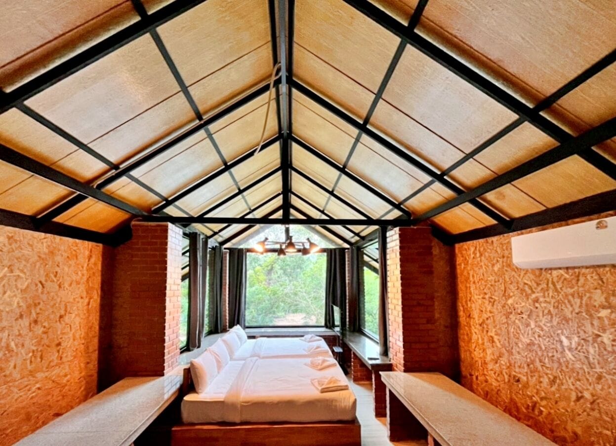 Grand Quadruple Room | Free WiFi, bed sheets