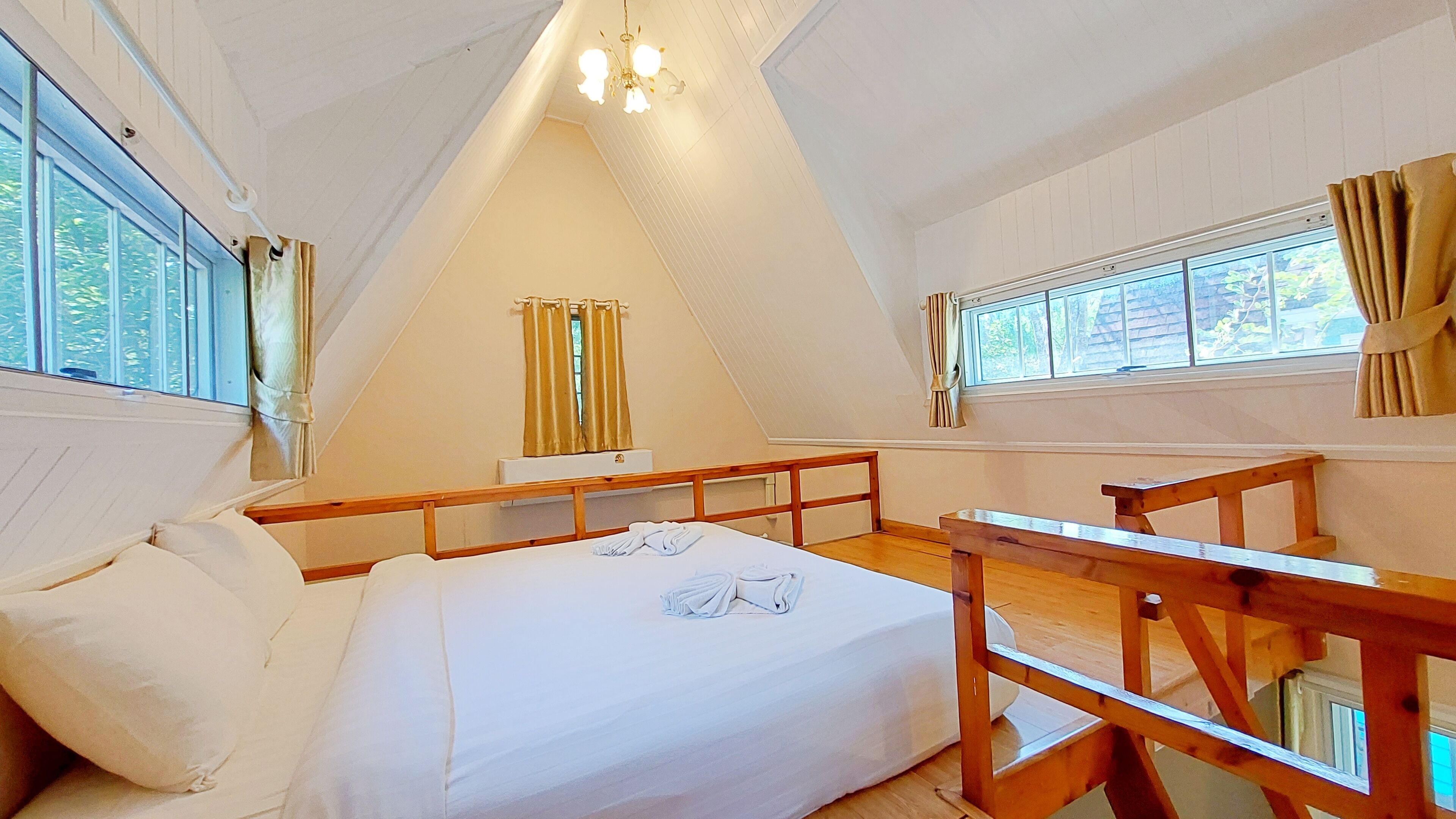 Bungalow, 1 queensize-seng | Wi-fi (inkludert) og sengetøy