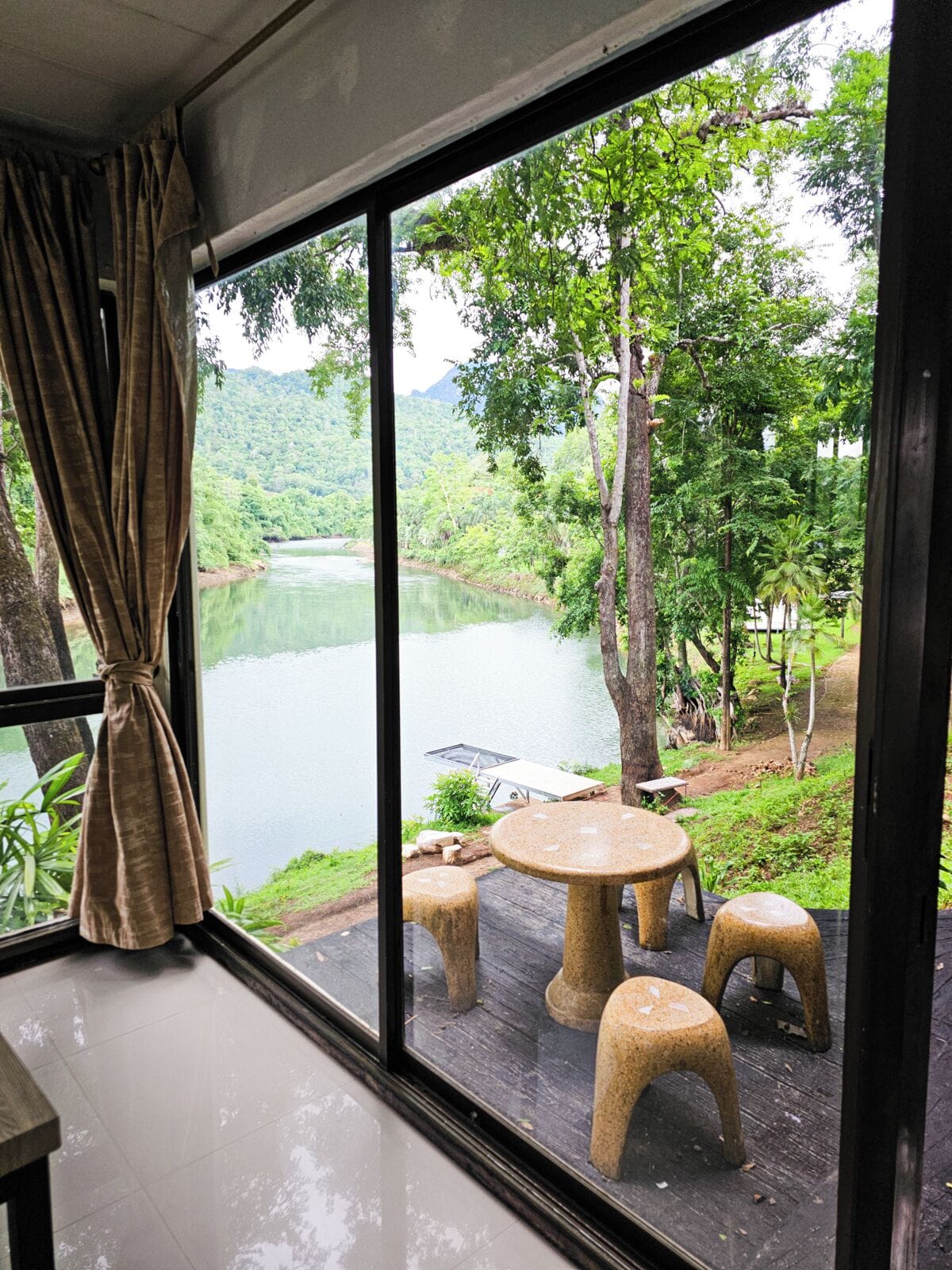 디럭스룸, 킹사이즈침대 1개, 강 전망 | 객실에서 보이는 전망