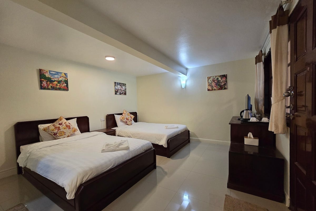 Habitación estÔndar con 2 camas individuales | 1 habitación, wifi gratis y ropa de cama