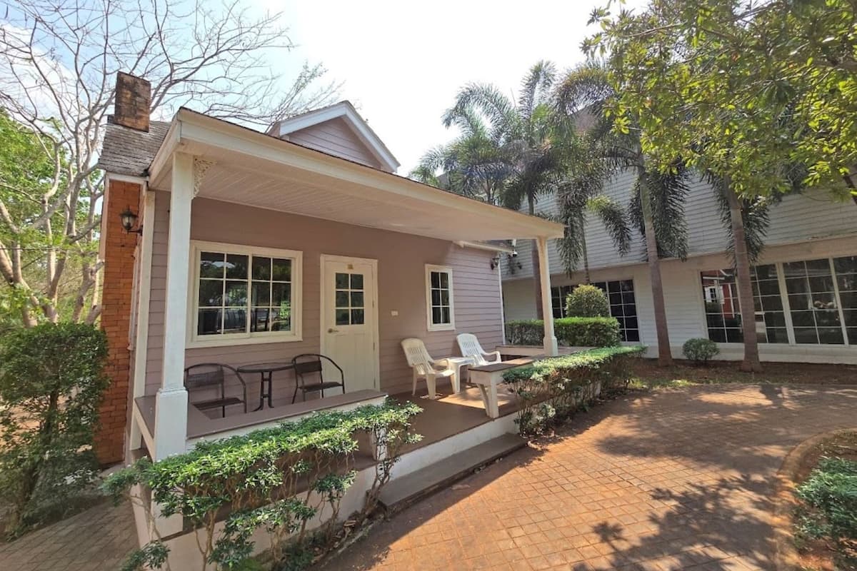 Bungalow estÔndar, 1 cama Queen size | 1 habitación, wifi gratis y ropa de cama