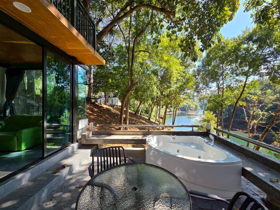 Deluxe Double Room | Balcony