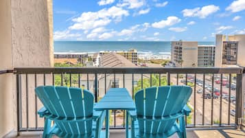 Condo família, 1 quarto, sacada, vista parcial para o oceano | Vista da sacada