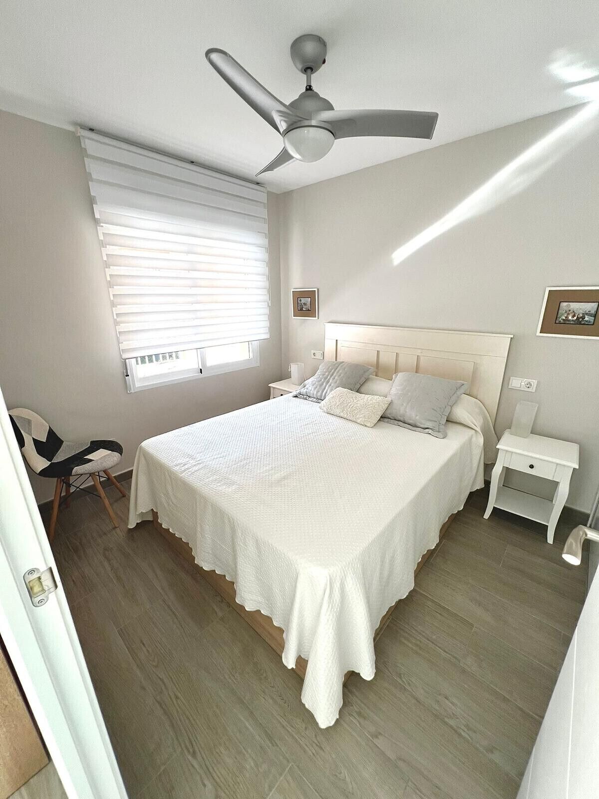 2 habitaciones, tabla de planchar con plancha y wifi gratis 