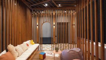 Children’s play area – indoor