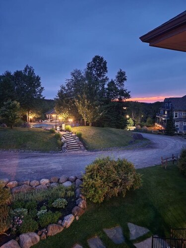 Mont Blanc Classic Chalet • Ski-in/Ski-out