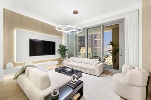 TV - WORLD CLASS | 3BR | Trendy Urban Hideaway (Dubai)