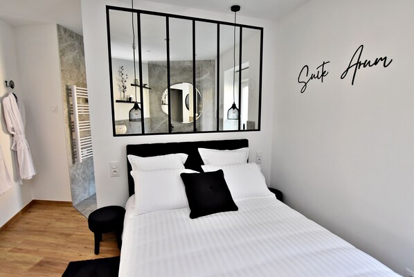 1 habitación, wifi y ropa de cama