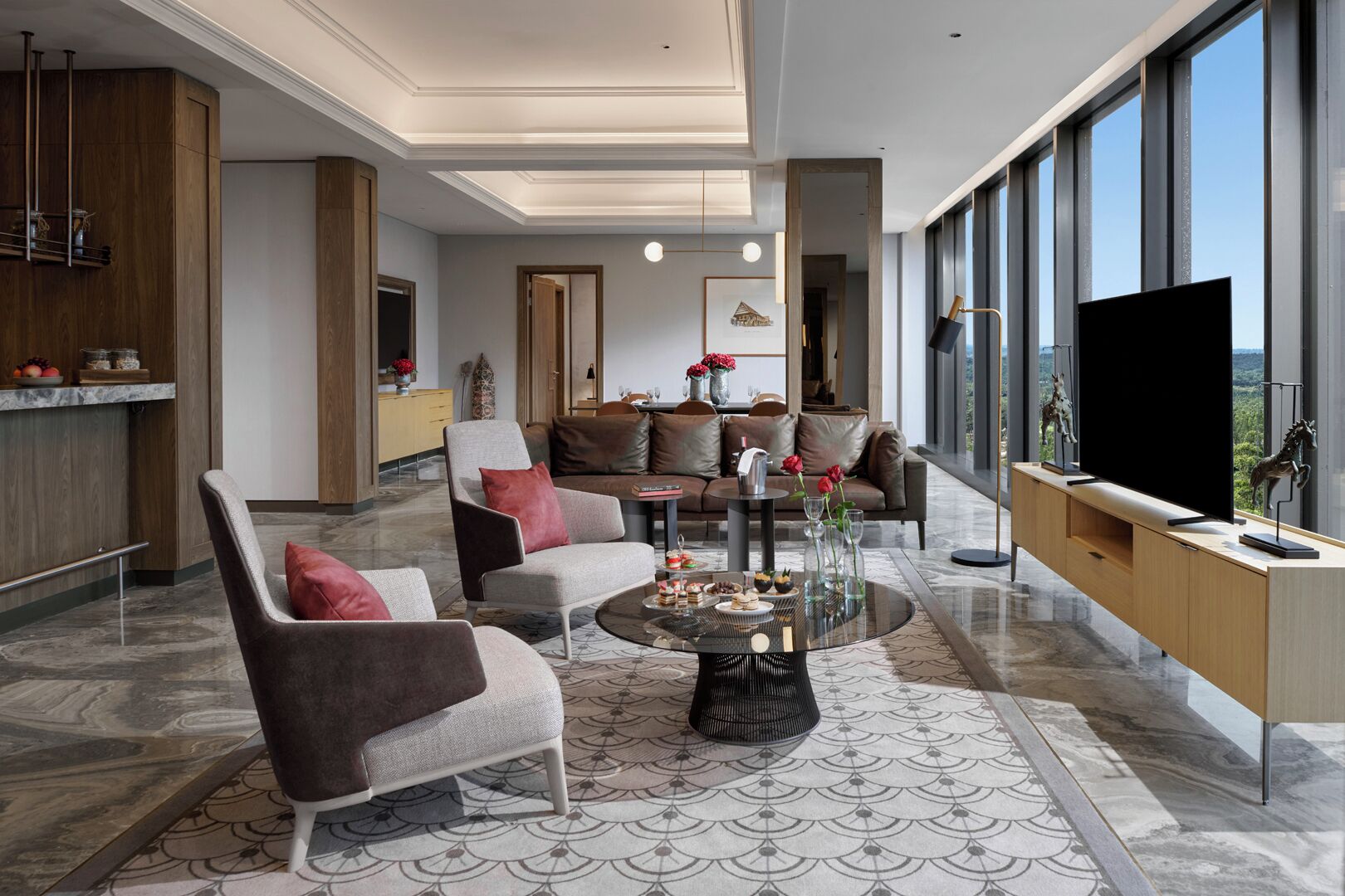 总统套房, 1 张特大床 | 起居区 | 智能电视