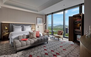 Premium bedding, minibar, in-room safe, desk - Swissôtel Nusantara (Sepaku)