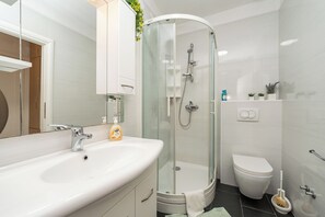 Economy-Apartment, Meerblick | Badezimmer