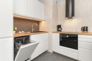 Apartment, 1 Schlafzimmer, Balkon | Eigene Küche | Kühlschrank, Mikrowelle, Ofen, Herdplatte