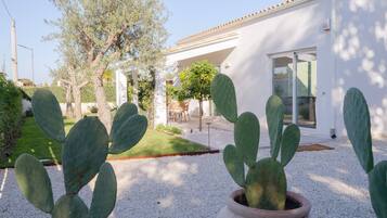 Villa, 2 Bedrooms, Accessible, Smoking | Exterior