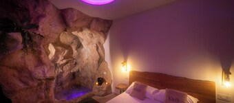 Kira Suite and Rooms