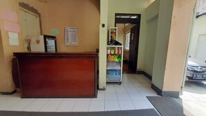 Reception - Permata GuestBDoctor (Surakarta)