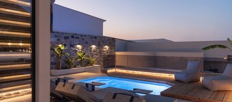 Mousses Villa, with Pool & Spa Whirlpool by the Beach